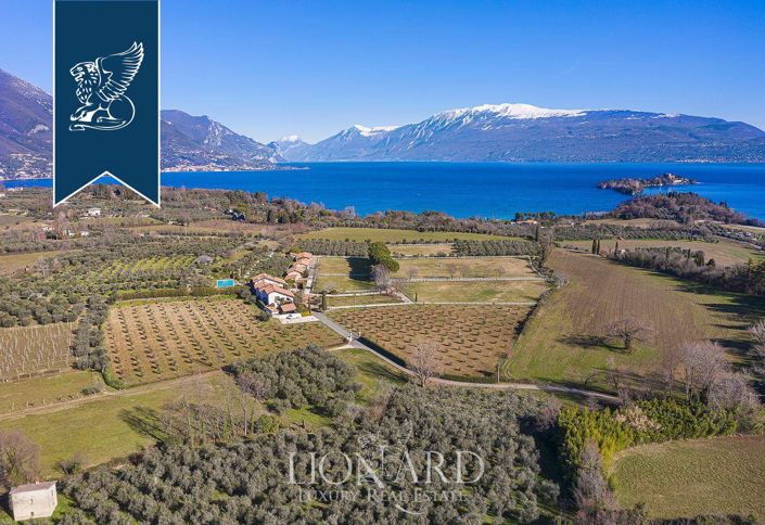 Image No.3-10 Bed Villa for sale