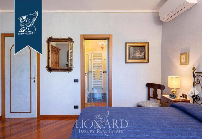 Image No.45-10 Bed Villa for sale