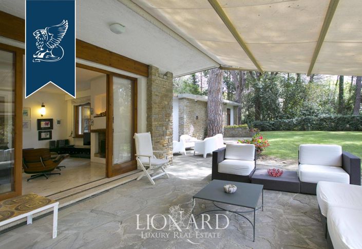 Image No.18-5 Bed Villa for sale