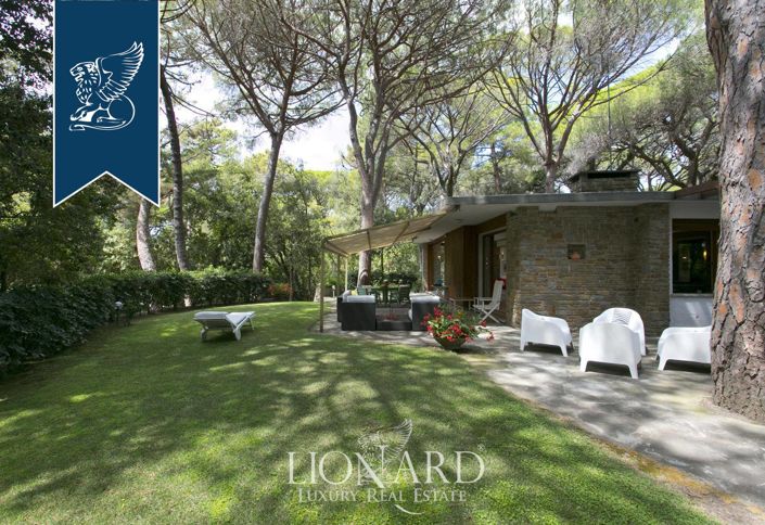 Image No.3-5 Bed Villa for sale