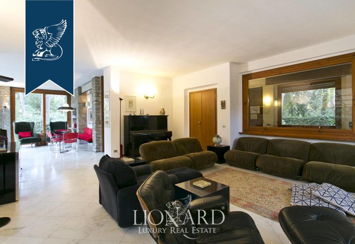 Image No.38-5 Bed Villa for sale