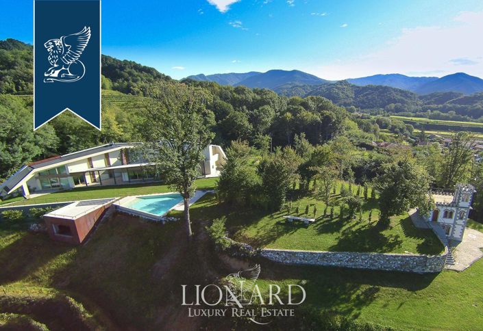 Image No.2-5 Bed Farmhouse for sale