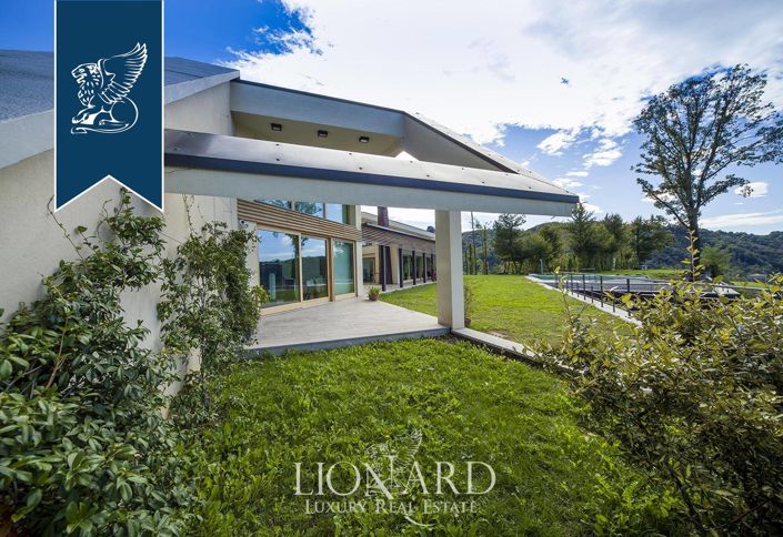 Image No.29-5 Bed Farmhouse for sale