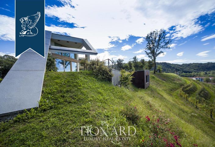 Image No.31-5 Bed Farmhouse for sale