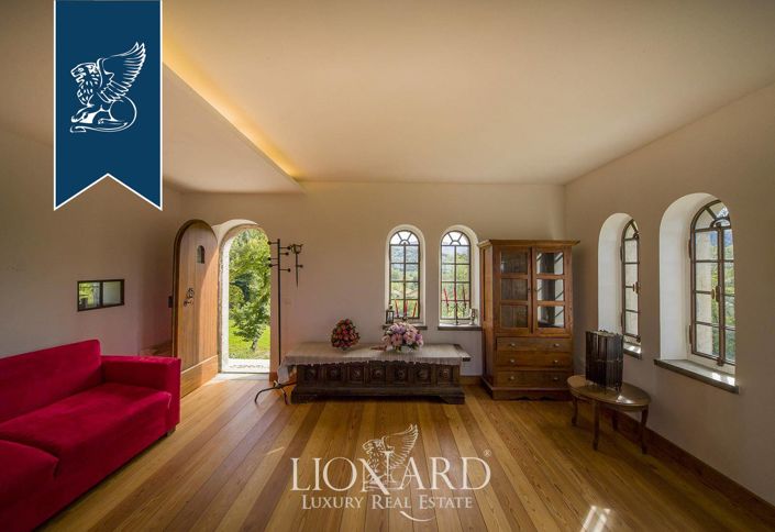 Image No.46-5 Bed Farmhouse for sale