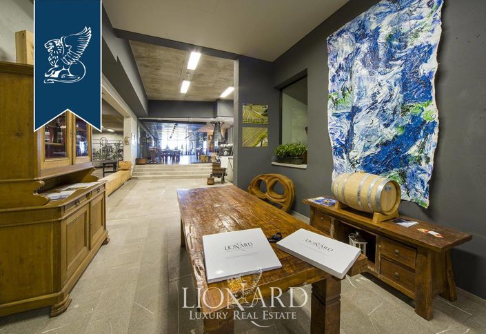 Image No.50-5 Bed Farmhouse for sale