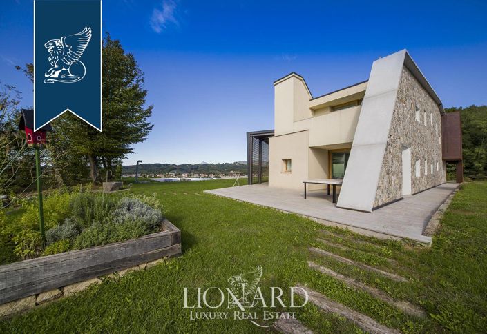 Image No.9-5 Bed Farmhouse for sale