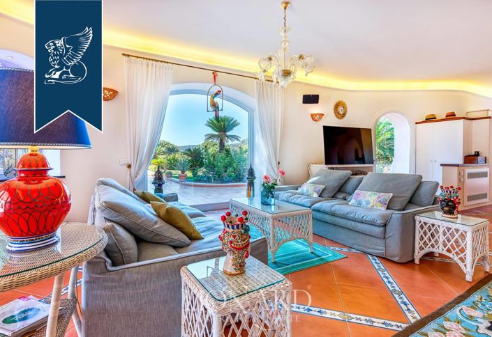 Image No.20-4 Bed Villa for sale