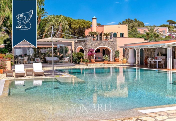 Image No.3-4 Bed Villa for sale