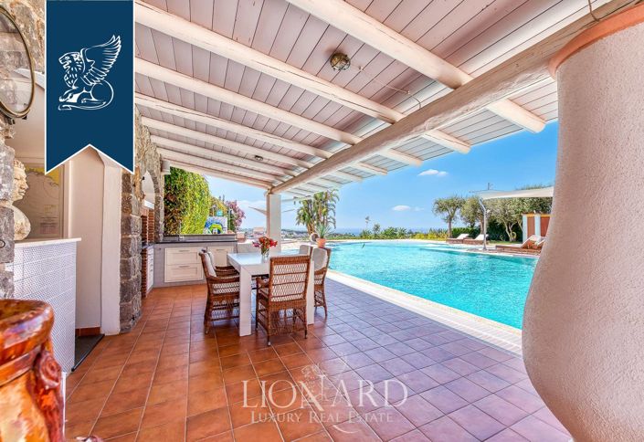 Image No.6-4 Bed Villa for sale