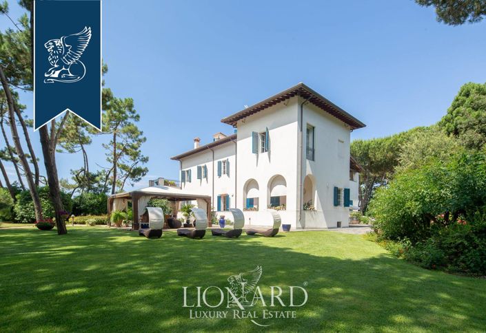 Image No.13-10 Bed Villa for sale