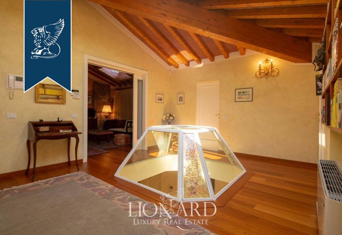 Image No.38-10 Bed Villa for sale