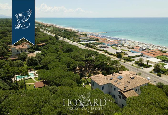 Image No.52-10 Bed Villa for sale