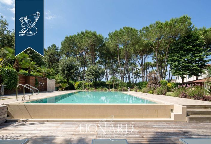 Image No.6-10 Bed Villa for sale