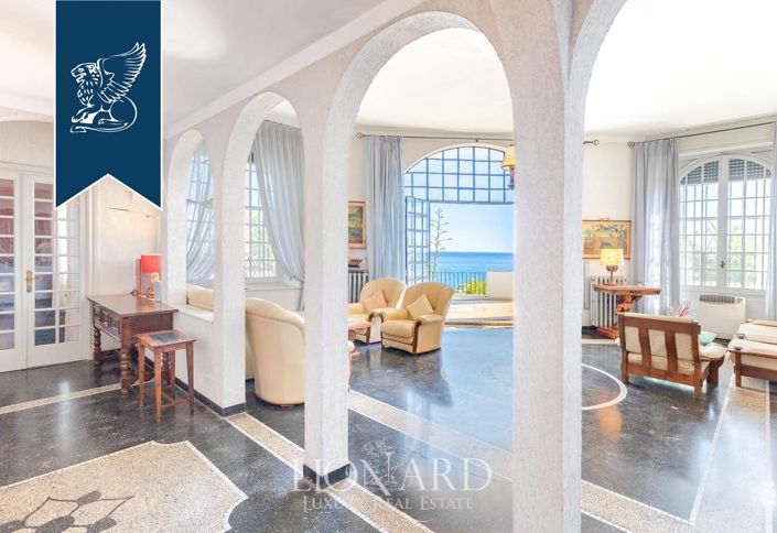 Image No.17-7 Bed Villa for sale