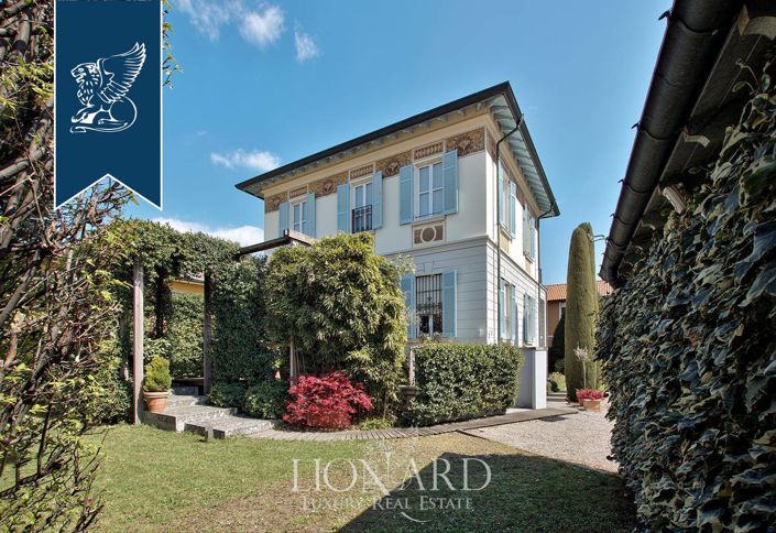 Image No.1-5 Bed Villa for sale