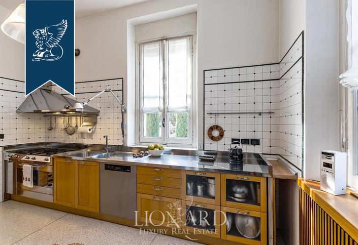 Image No.20-5 Bed Villa for sale