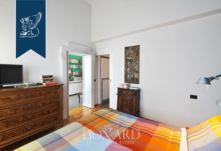 Image No.26-5 Bed Villa for sale