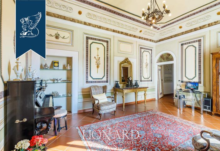 Image No.15-8 Bed Apartment for sale