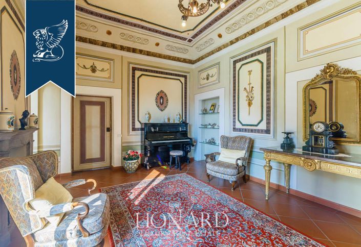 Image No.17-8 Bed Apartment for sale