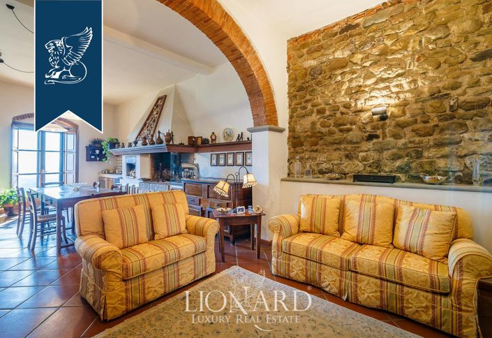 Image No.24-8 Bed Apartment for sale