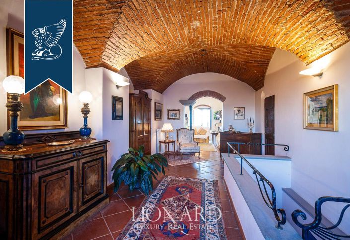 Image No.26-8 Bed Apartment for sale