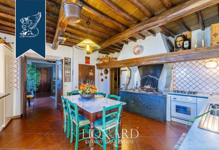 Image No.32-8 Bed Apartment for sale