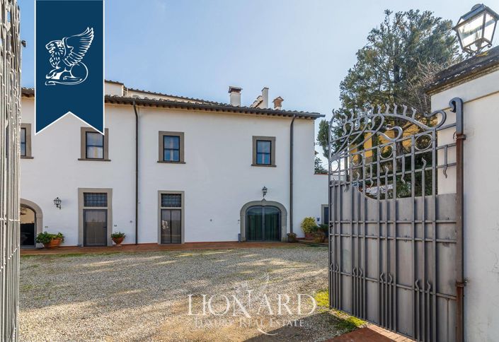 Image No.8-8 Bed Apartment for sale