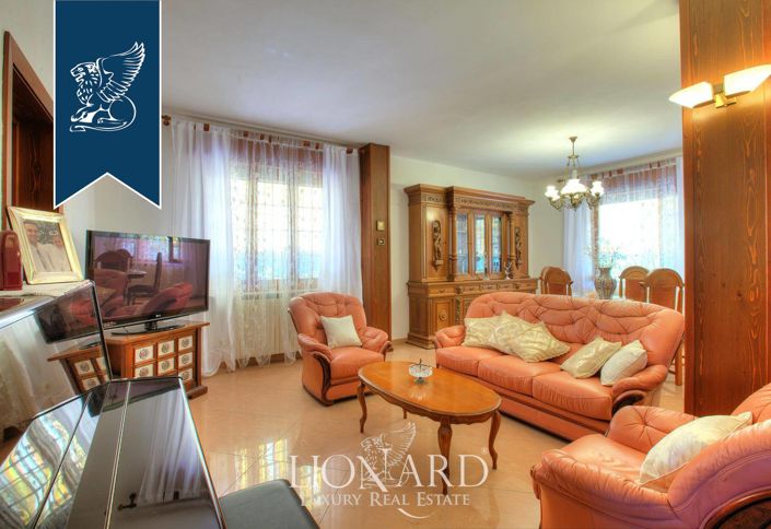 Image No.14-5 Bed Farmhouse for sale