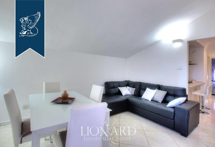 Image No.24-5 Bed Farmhouse for sale