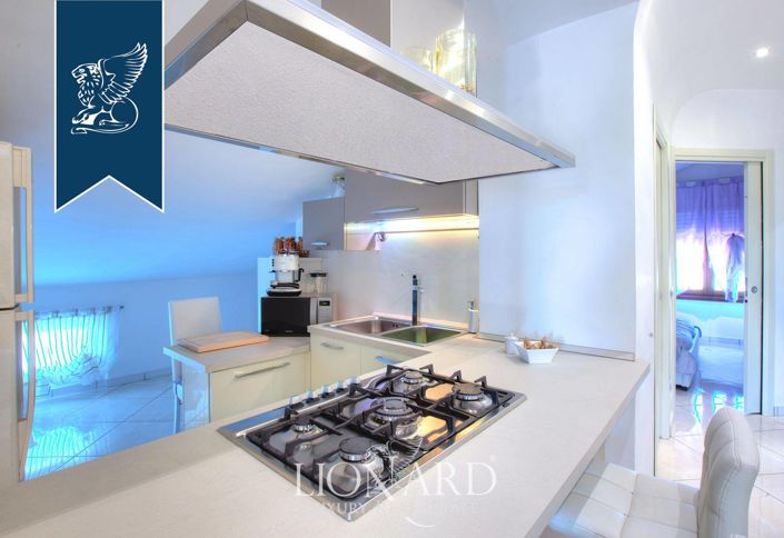 Image No.27-5 Bed Farmhouse for sale