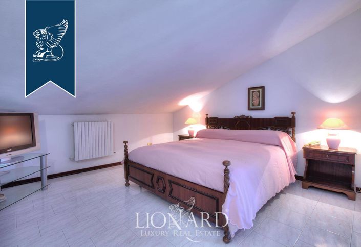 Image No.32-5 Bed Farmhouse for sale