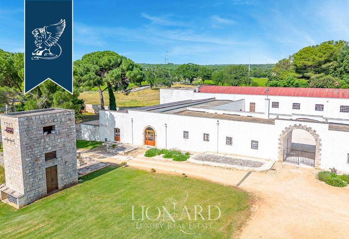 Image No.10-4 Bed Villa for sale