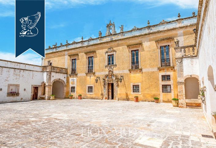 Image No.2-4 Bed Villa for sale