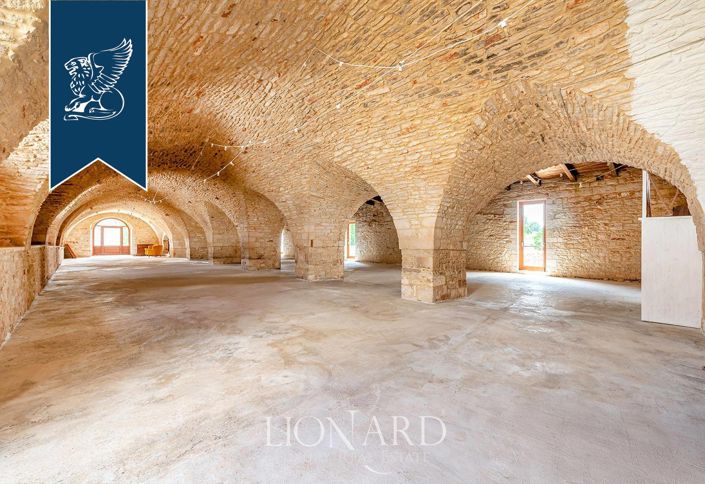 Image No.20-4 Bed Villa for sale