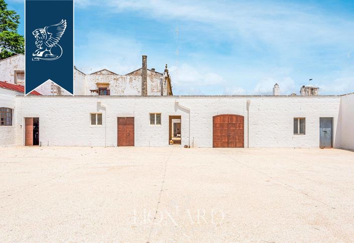 Image No.9-4 Bed Villa for sale