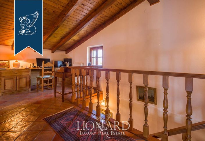 Image No.23-9 Bed Villa for sale