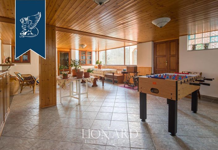 Image No.38-9 Bed Villa for sale