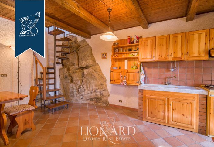 Image No.42-9 Bed Villa for sale