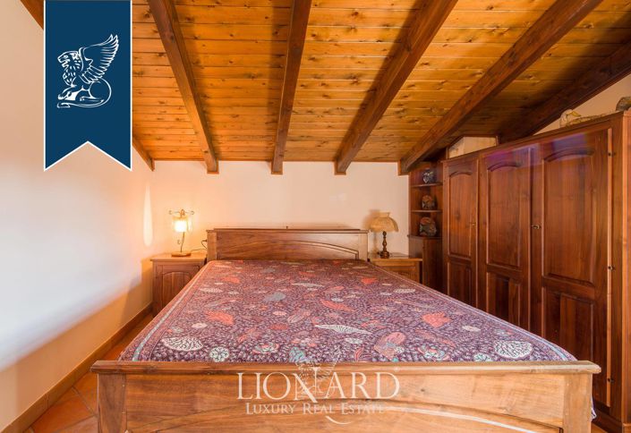 Image No.49-9 Bed Villa for sale