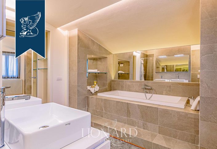 Image No.14-6 Bed Villa for sale