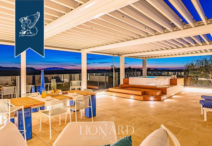 Image No.6-6 Bed Villa for sale