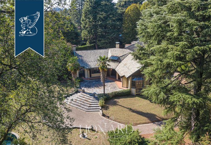 Image No.10-7 Bed Villa for sale