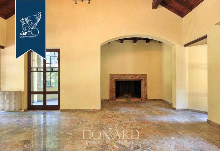 Image No.25-7 Bed Villa for sale