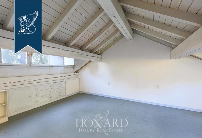 Image No.40-7 Bed Villa for sale