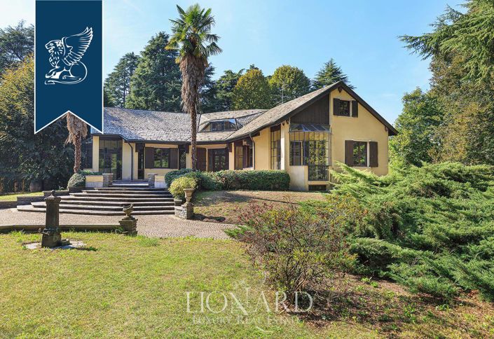 Image No.5-7 Bed Villa for sale