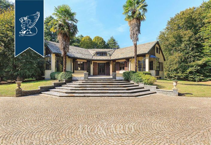 Image No.7-7 Bed Villa for sale