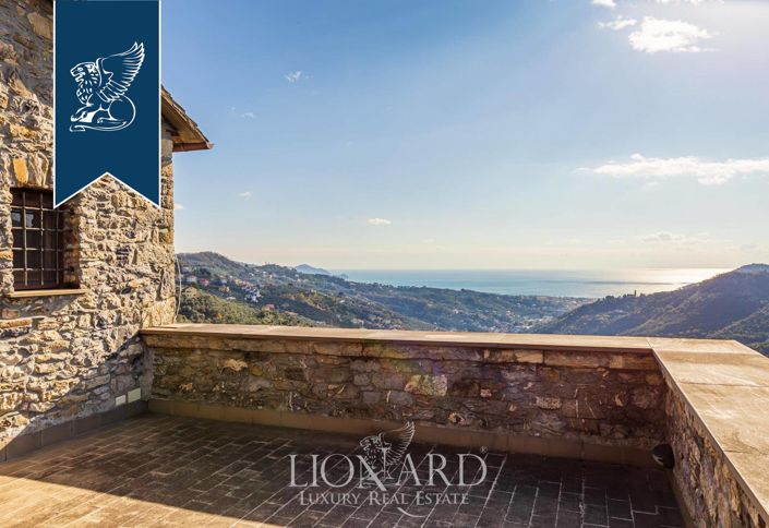 Image No.29-6 Bed Property for sale