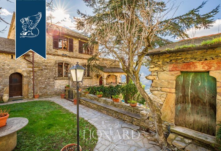 Image No.6-6 Bed Property for sale