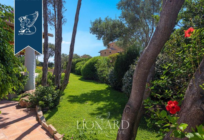 Image No.10-5 Bed Villa for sale